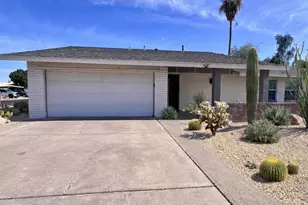 4148 W Caron St, Phoenix, AZ 85051 - Photo 2