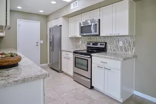 11025 N Madison Dr, Sun City, AZ 85351 - Photo 8