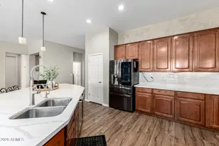 10835 W Utopia Rd, Peoria, AZ 85373 - Photo 12