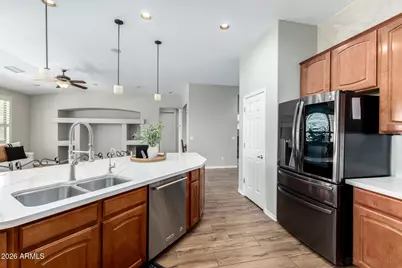 10835 W Utopia Road, Peoria, AZ 85373 - Photo 16