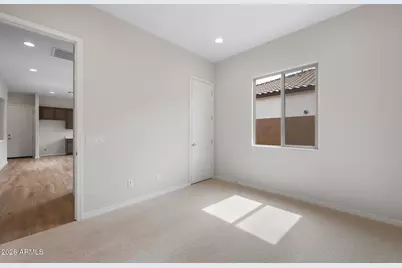 24926 N 170th Drive, Surprise, AZ 85387 - Photo 8
