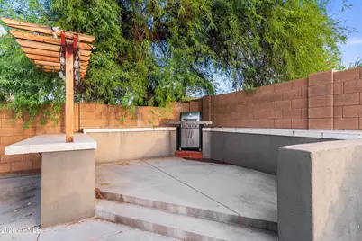 2113 W Nancy Lane, Phoenix, AZ 85041 - Photo 6