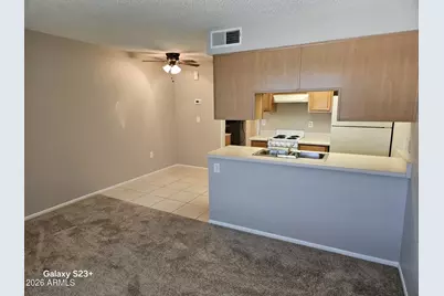 461 W Holmes Avenue #327, Mesa, AZ 85210 - Photo 2