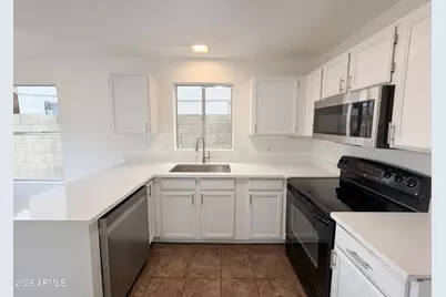 4058 W Chama Drive, Glendale, AZ 85310 - Photo 2