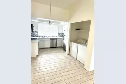 1548 W Sahuaro Drive #Apt 4, Phoenix, AZ 85029 - Photo 6