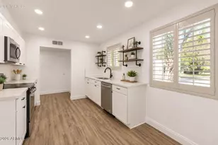 9022 N 18th Dr, Phoenix, AZ 85021 - Photo 16
