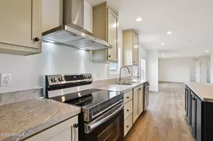 25424 W Mark Ln, Wittmann, AZ 85361 - Photo 8