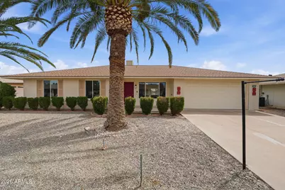 10733 W Hutton Drive, Sun City, AZ 85351 - Photo 2