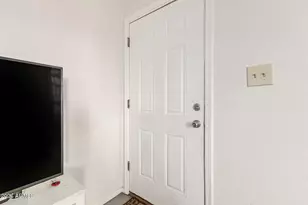 1147 W Peoria Ave, Phoenix, AZ 85029 - Photo 6