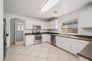 6427 W Cordes Rd, Phoenix, AZ 85043 - Photo 14
