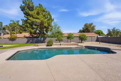 6950 W Willow Avenue, Peoria, AZ 85381 - Photo 72