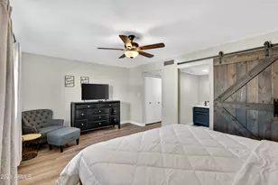 3235 S Allred Dr, Tempe, AZ 85282 - Photo 24