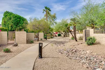 16623 N 29th Drive, Phoenix, AZ 85053 - Photo 12