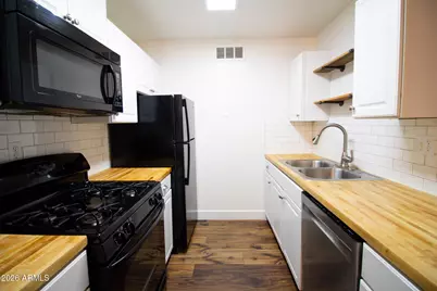 1701 W Tuckey Lane #208, Phoenix, AZ 85015 - Photo 8