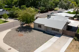 1239 E Highland Ave, Phoenix, AZ 85014 - Photo 18