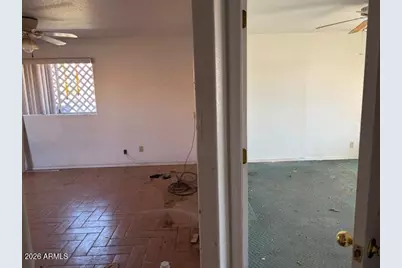 7526 W Surrey Avenue, Peoria, AZ 85381 - Photo 4