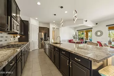 21080 N 76th Avenue, Glendale, AZ 85308 - Photo 4