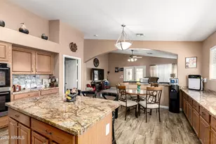 3904 W Sandra Terrace, Phoenix, AZ 85053 - Photo 10