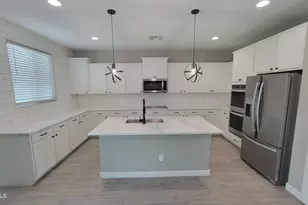 9189 N 98th Ave, Peoria, AZ 85345 - Photo 2