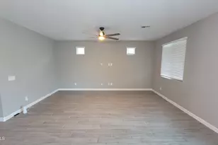 9189 N 98th Ave, Peoria, AZ 85345 - Photo 12