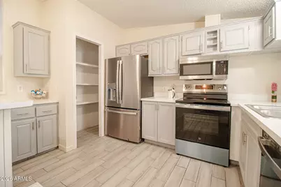 8601 N 71st Avenue #43, Glendale, AZ 85301 - Photo 10