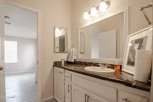 8601 N 71st Ave, Glendale, AZ 85301 - Photo 28