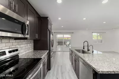 5117 S 23rd Drive, Phoenix, AZ 85041 - Photo 8