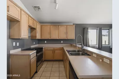 7815 W Solano Drive N, Glendale, AZ 85303 - Photo 4