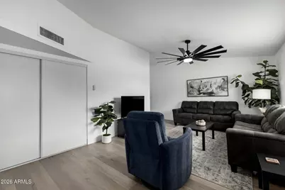 6620 W Cholla Street, Glendale, AZ 85304 - Photo 2