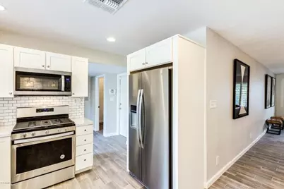 2218 E Cactus Wren Drive, Phoenix, AZ 85020 - Photo 12