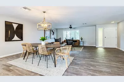 2218 E Cactus Wren Drive, Phoenix, AZ 85020 - Photo 2