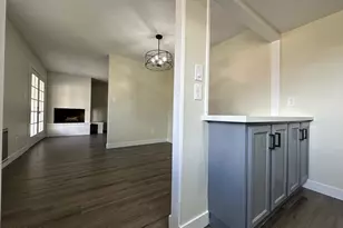 4518 W Paradise Dr, Glendale, AZ 85304 - Photo 6