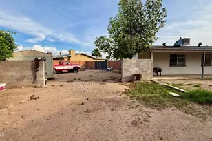 922 W Angela Dr, Phoenix, AZ 85023 - Photo 10