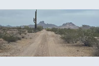 338Xx W Cloud Road #-, Wickenburg, AZ 85390 - Photo 2