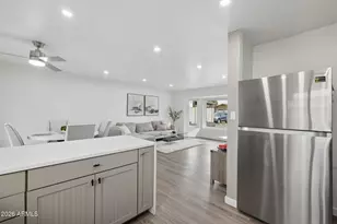 3822 E Dahlia Dr, Phoenix, AZ 85032 - Photo 10