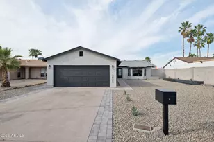 3822 E Dahlia Dr, Phoenix, AZ 85032 - Photo 1