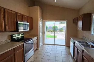 13416 W Berridge Ln, Litchfield Park, AZ 85340 - Photo 6