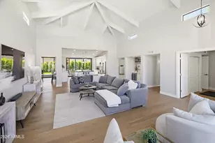 9402 N 83rd Ct, Scottsdale, AZ 85258 - Photo 6