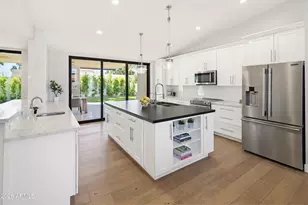 9402 N 83rd Ct, Scottsdale, AZ 85258 - Photo 10