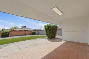 11081 W Timberline Dr, Sun City, AZ 85351 - Photo 32