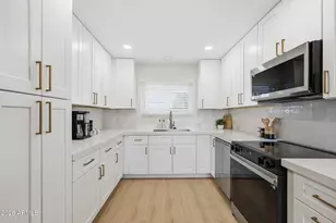 11081 W Timberline Dr, Sun City, AZ 85351 - Photo 12