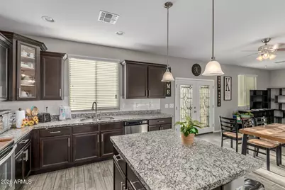 8610 N 61st Drive, Glendale, AZ 85302 - Photo 16