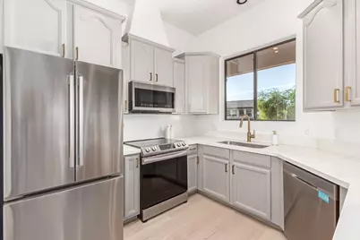 7027 N Scottsdale Road #Unit 224, Paradise Valley, AZ 85253 - Photo 16