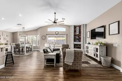 8401 W Cherry Hills Drive, Peoria, AZ 85345 - Photo 4