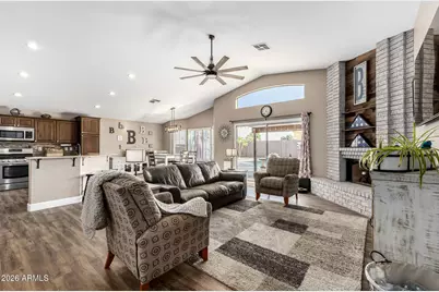 8401 W Cherry Hills Drive, Peoria, AZ 85345 - Photo 6