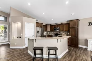 8401 W Cherry Hills Dr, Peoria, AZ 85345 - Photo 8