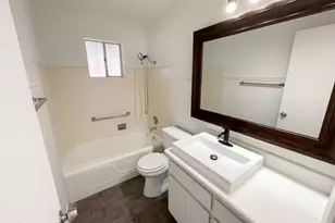 639 N 57th Pl, Mesa, AZ 85205 - Photo 6