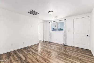 2532 E Jones Avenue, Phoenix, AZ 85040 - Photo 6