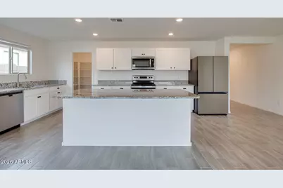 7412 S 34th Lane, Phoenix, AZ 85041 - Photo 2