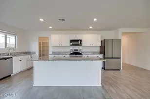 7412 S 34th Ln, Phoenix, AZ 85041 - Photo 2